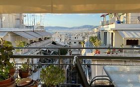 Beautiful View - 2 Bedroom Apartment
